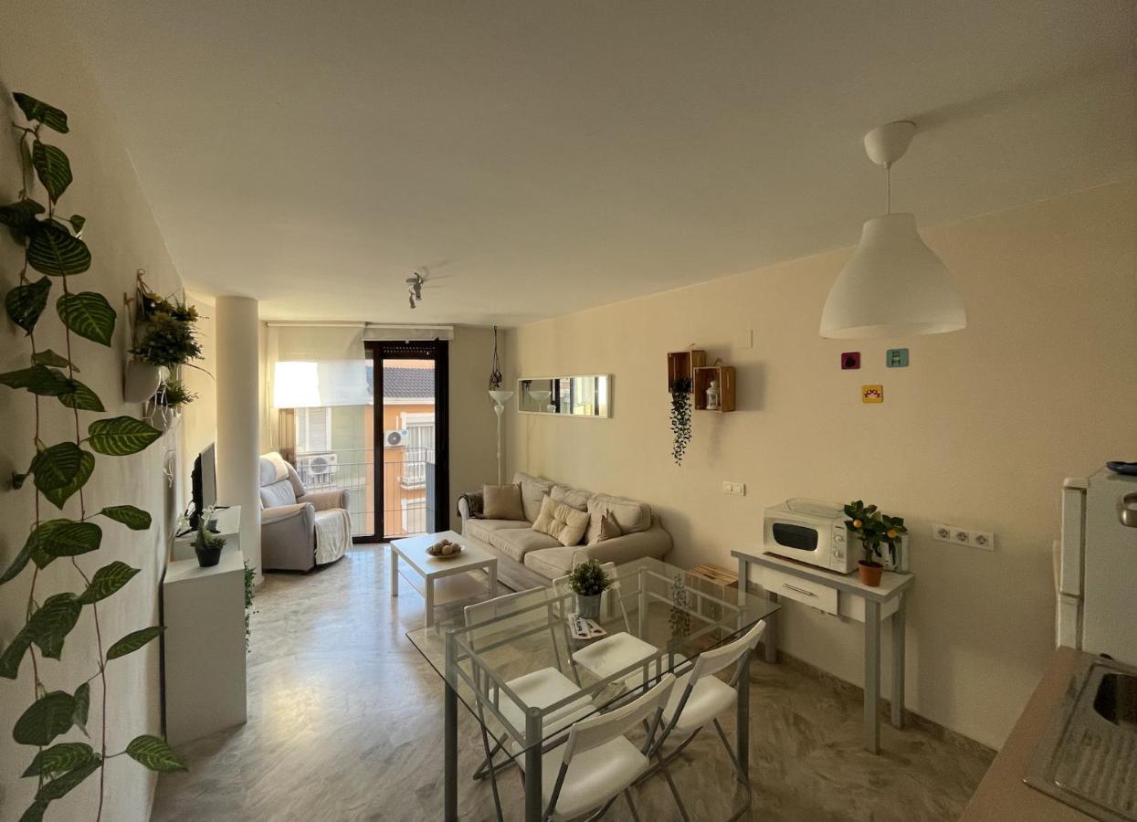 Luminoso Y Coqueto Apartamento En Málaga Kültér fotó